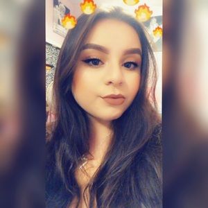 Meet your Posher, Reina